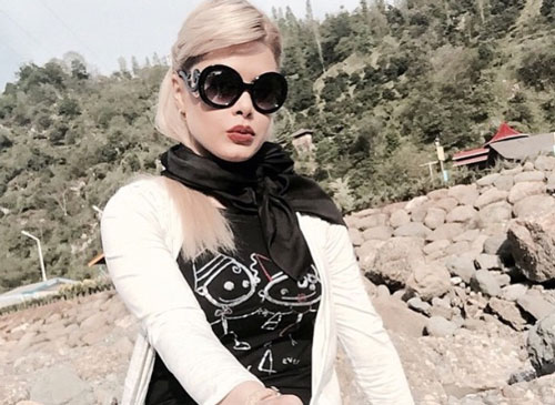 عینک آفتابی پرادا شیشه گرد عینک آفتابی پرادا شیشه گرد