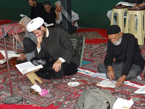 دستان پراز نیاز در لیالی قدر بسوی پروردگار