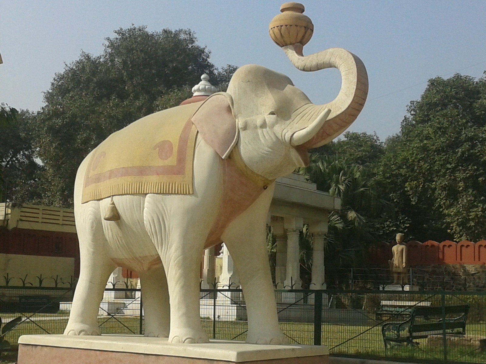 http://s3.picofile.com/file/8199025400/6911846_A_Elephant_Statue_in_Birla_Temple_Delhi.jpg