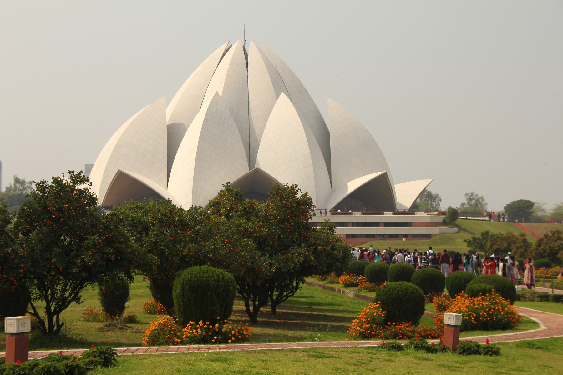 http://s3.picofile.com/file/8199025876/7066590_Lotus_temple_Delhi_Delhi.jpg