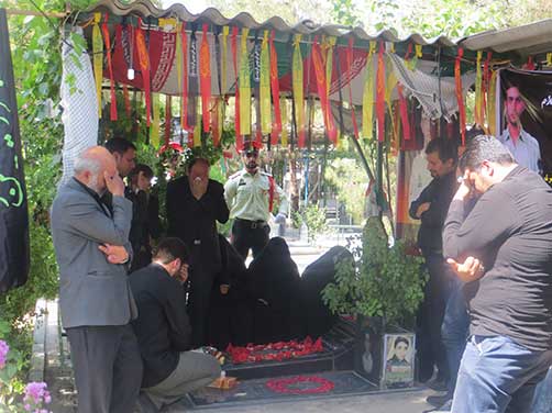گرامیداشت سومین سالگرد شهادت استواردوم محمد علی دولت آبادی با حضور روساء وپرسنل محترم نیروی انتظامی واقشارمختلف مردم وخانواده شهید دولت آبادی