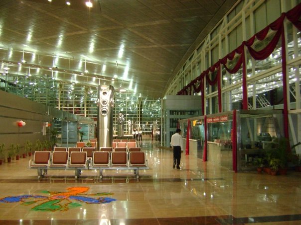 http://s3.picofile.com/file/8200076484/Jaipur_Airport2.jpg