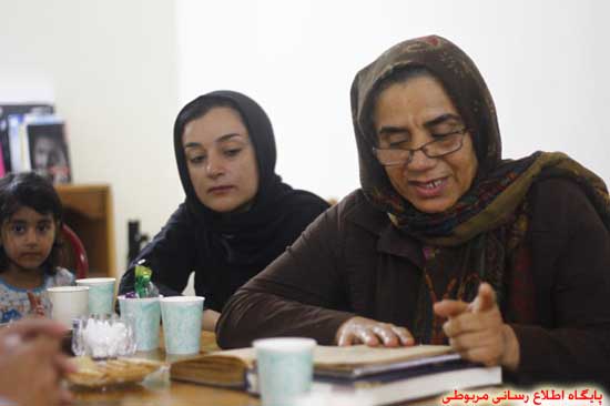 http://s3.picofile.com/file/8201163976/NESHASTE_EIDANEH_13_.jpg
