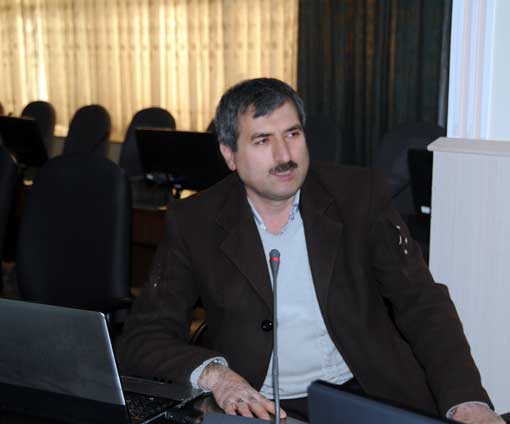 دکتر اکبر عبدی قاضی جهانی در کارگاه آموزشی دهیاران و رؤسای شوراهای اسلامی شهرستان آذرشهر 