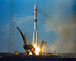 250px_Soyuz_ASTP_rocket_launch.jpg