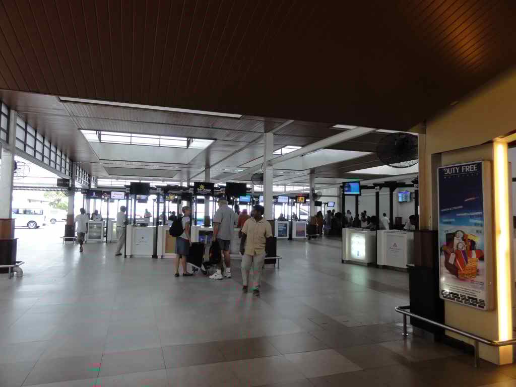 http://s3.picofile.com/file/8203072018/033.jpg
