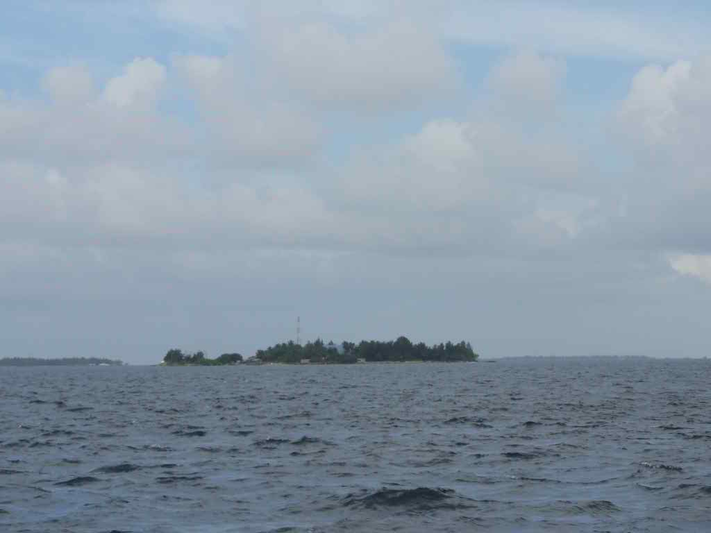 http://s3.picofile.com/file/8203072334/058.jpg