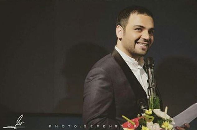 http://s3.picofile.com/file/8203901684/113569t09_125100231164274_1316129791_n.jpg