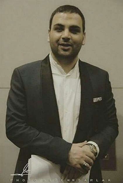 http://s3.picofile.com/file/8204399700/11420766_875078709229079_1793337334_n.jpg