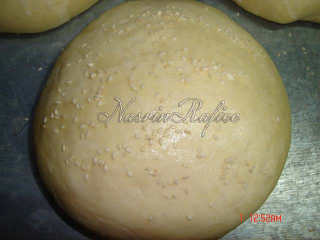 http://s3.picofile.com/file/8205257242/DSC09470.jpg