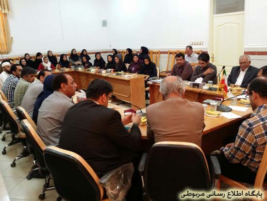 http://s3.picofile.com/file/8205317468/hamayesh_tangnaha_rasanehae_mahali_4_.jpg