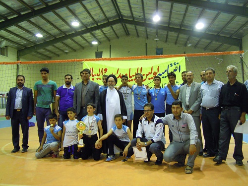 http://s3.picofile.com/file/8207054200/abar_volleyball_4_.JPG