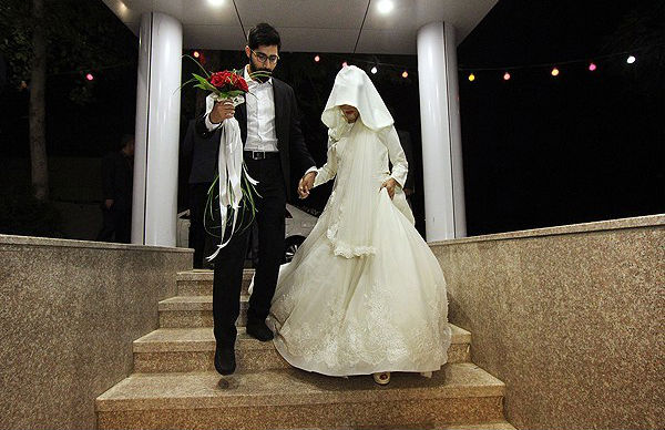http://s3.picofile.com/file/8207668726/13940530t173939213_PhotoL.jpg