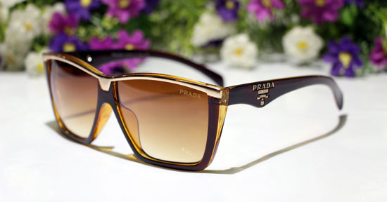 عینک دودی آیز مارک prada