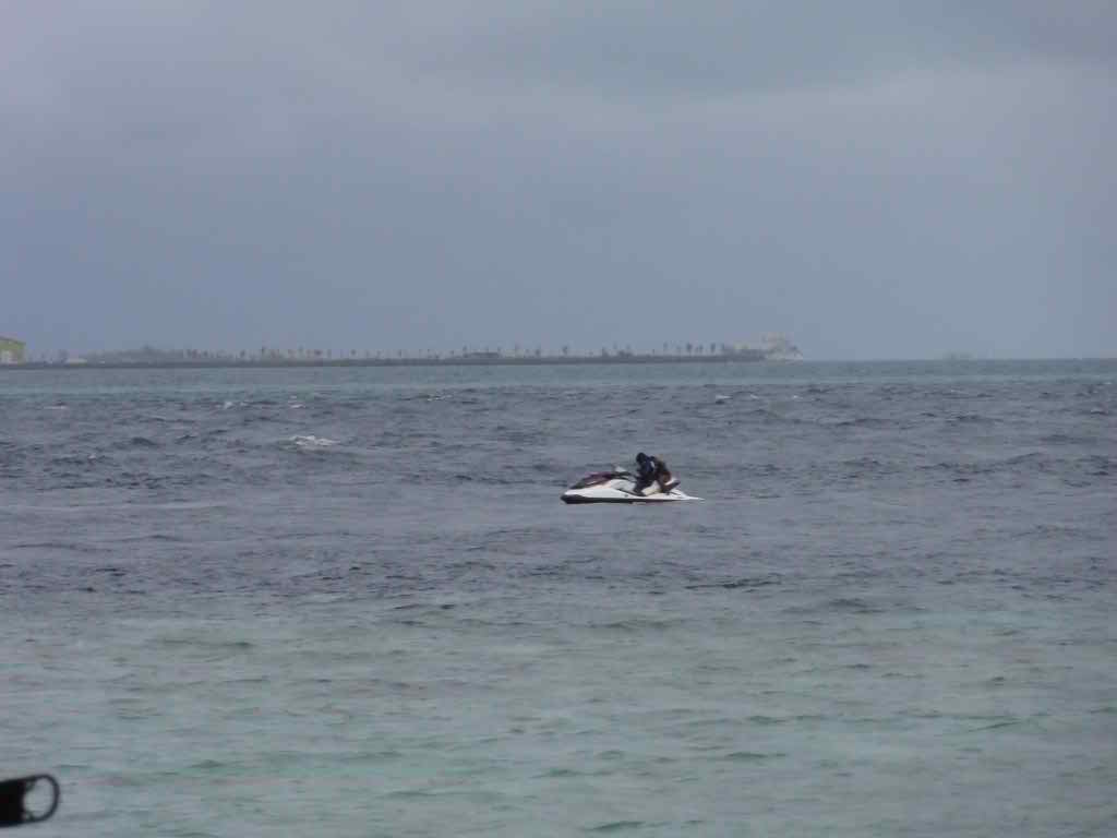 http://s3.picofile.com/file/8209967518/274.jpg