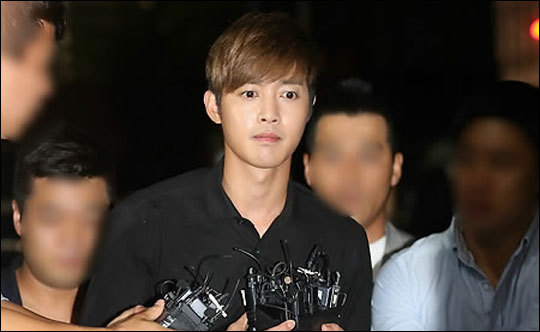 [@sunsun_sky Tweet] Kim Hyun Joong Legal Case + HJ Father and Atty Lee Interview [2015.09.10]