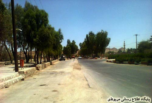 http://s3.picofile.com/file/8212473392/moshkel_asfale_evaz_1_.jpg
