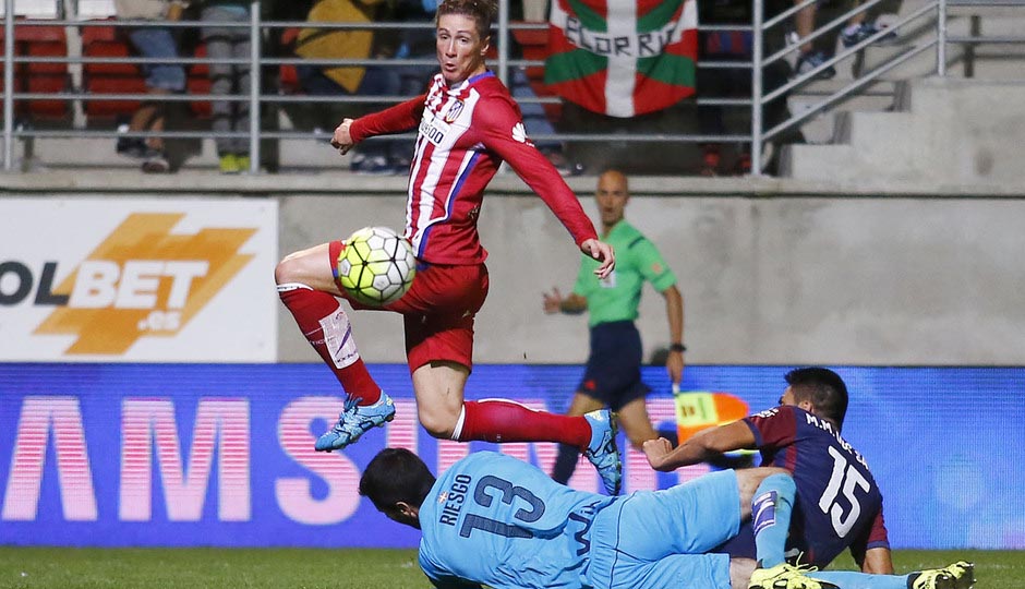 http://s3.picofile.com/file/8213013750/Fernando_Torres_Goal_against_Eibar_By_F9Tfans_ir.jpg