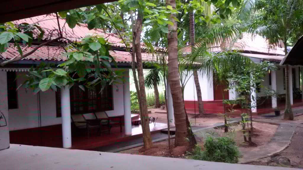 http://s3.picofile.com/file/8214219276/023.jpg