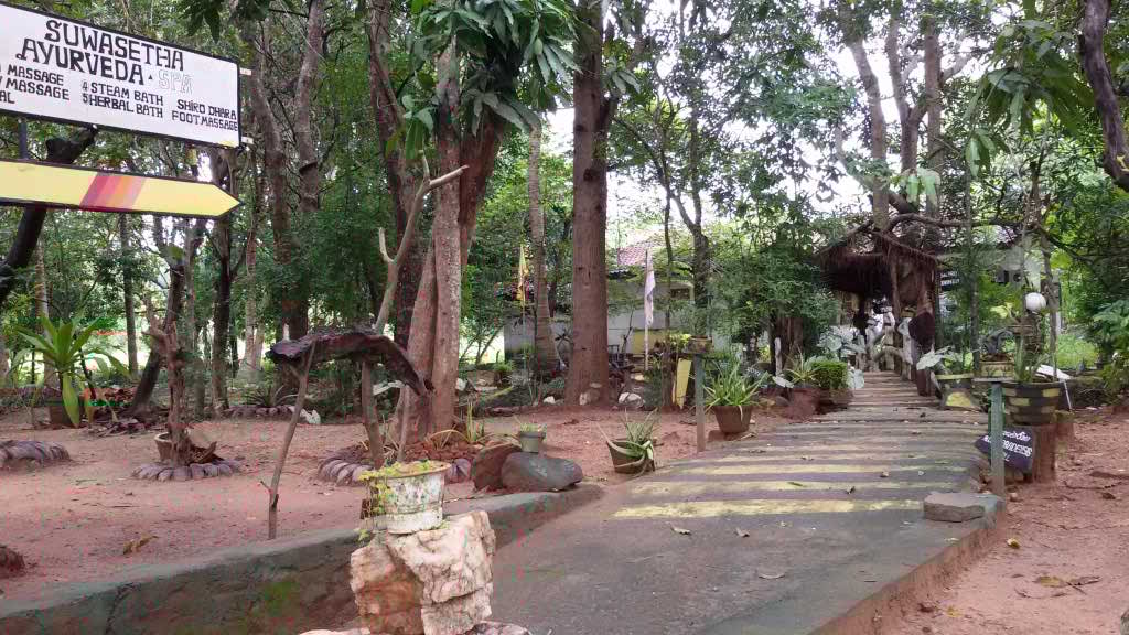 http://s3.picofile.com/file/8214219684/028.jpg