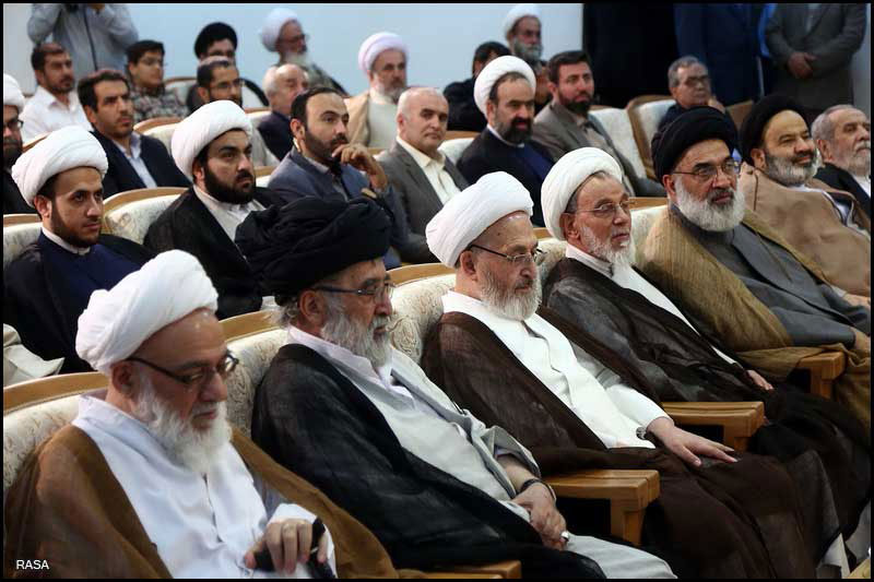 افتتاح کتابخانه عمومی مرکز بررسی‌های اسلامی با حضور مهندس علی لاریجانی رئیس مجلس و حضرات آیات جعفر سبحانی و دکتر هاشم زاده  هریسی 