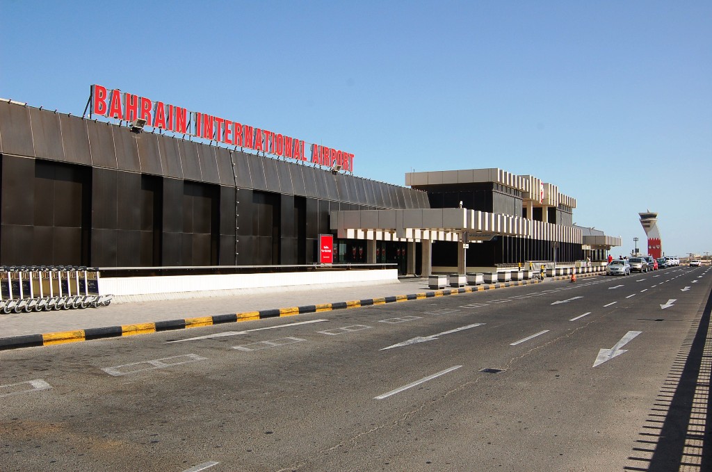 http://s3.picofile.com/file/8215453168/bahrain_airport_2.jpg