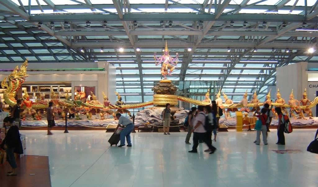 http://s3.picofile.com/file/8216426418/suvarnabhumi_international_airport_bangkok_thailand_2.jpg