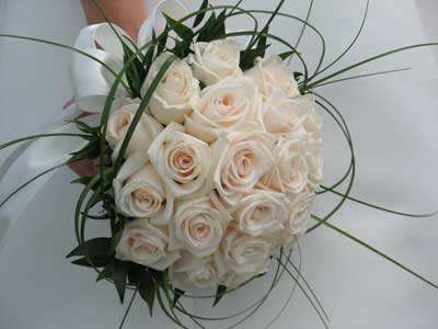 دانلود رایگان تصاویری از  دست گل عروسی