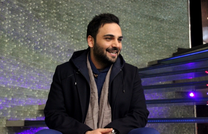 http://s3.picofile.com/file/8220860634/ekran4shanbeh19ordibehestehsanalikhani2.jpg