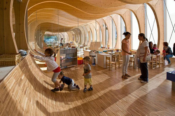 طراحی معماری و دکوراسیون مهد کودک MCA