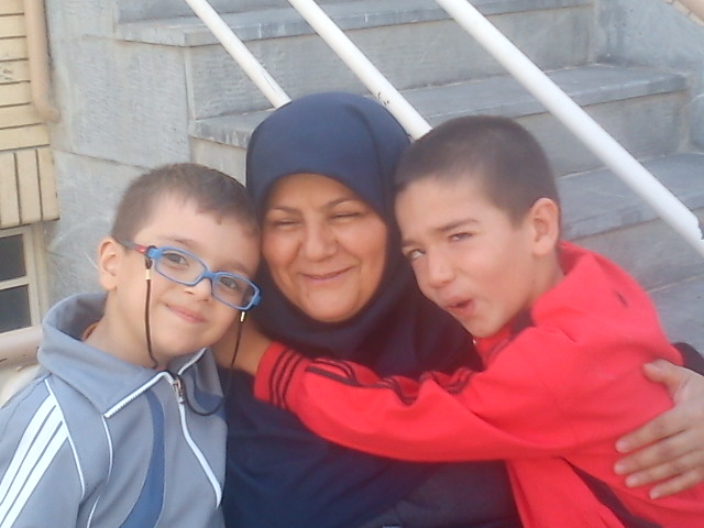 http://s3.picofile.com/file/8224030400/DSC00029.JPG