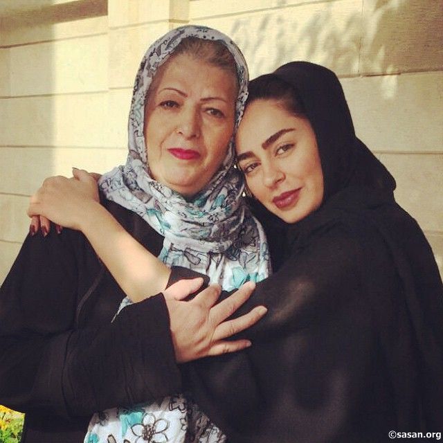 سمانه پاکدل و مادرش