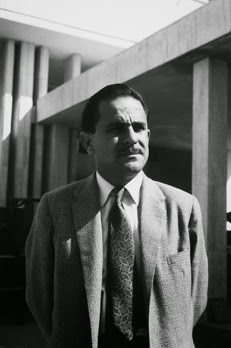 فریدون مشیری