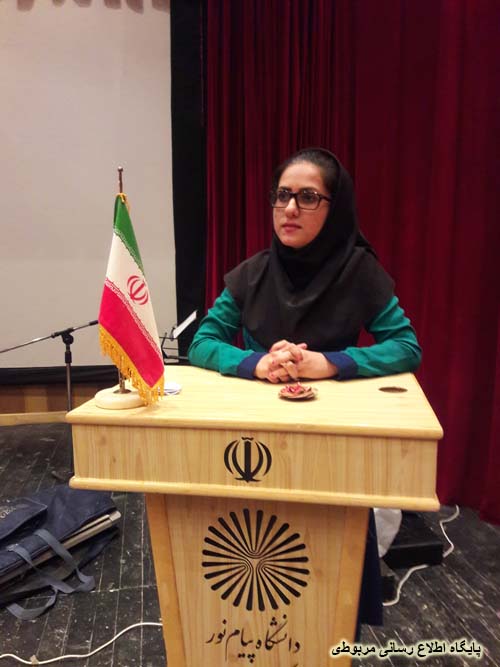 http://s3.picofile.com/file/8228444950/shabe_Yalda_94_12_.jpg