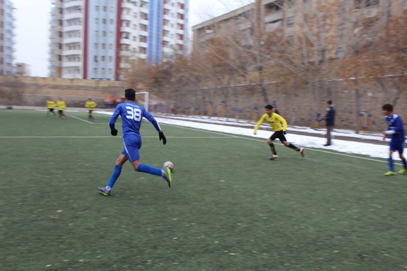 http://s3.picofile.com/file/8229435518/1_23_.JPG
