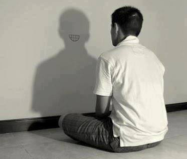 :: دیدم سکوت در دهنم درد می کند ::