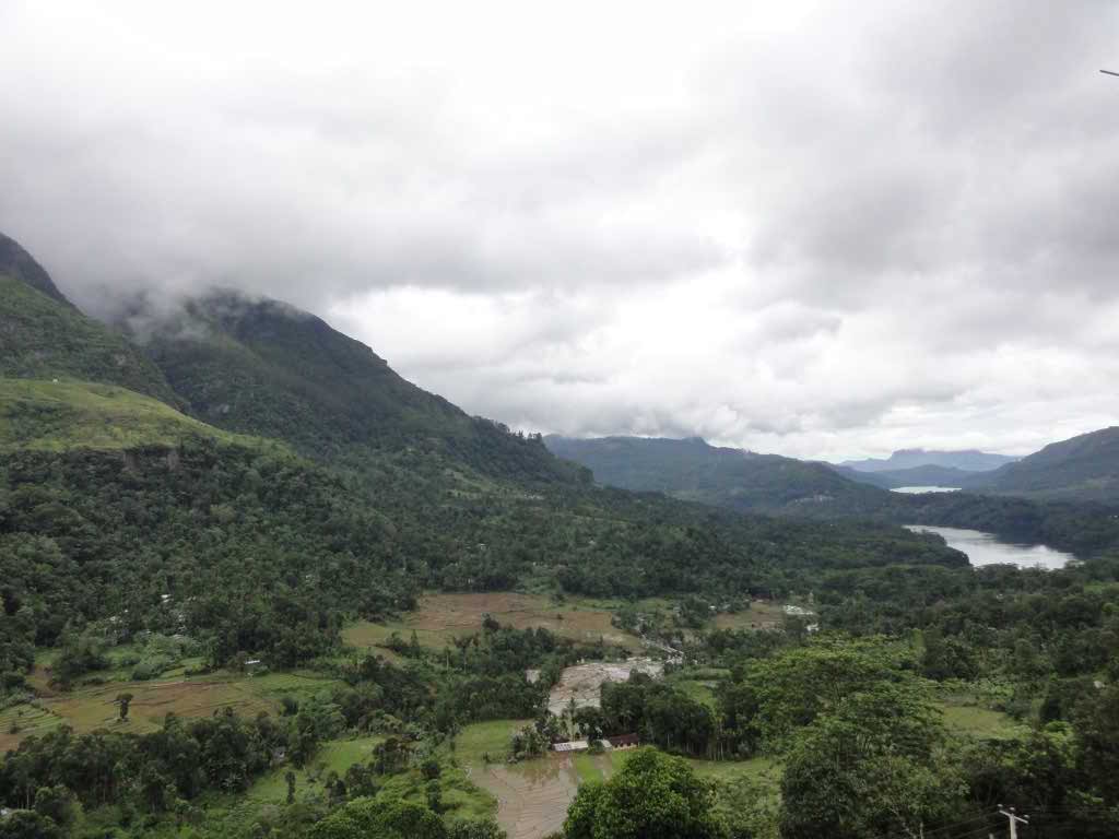 http://s3.picofile.com/file/8230949576/668.jpg