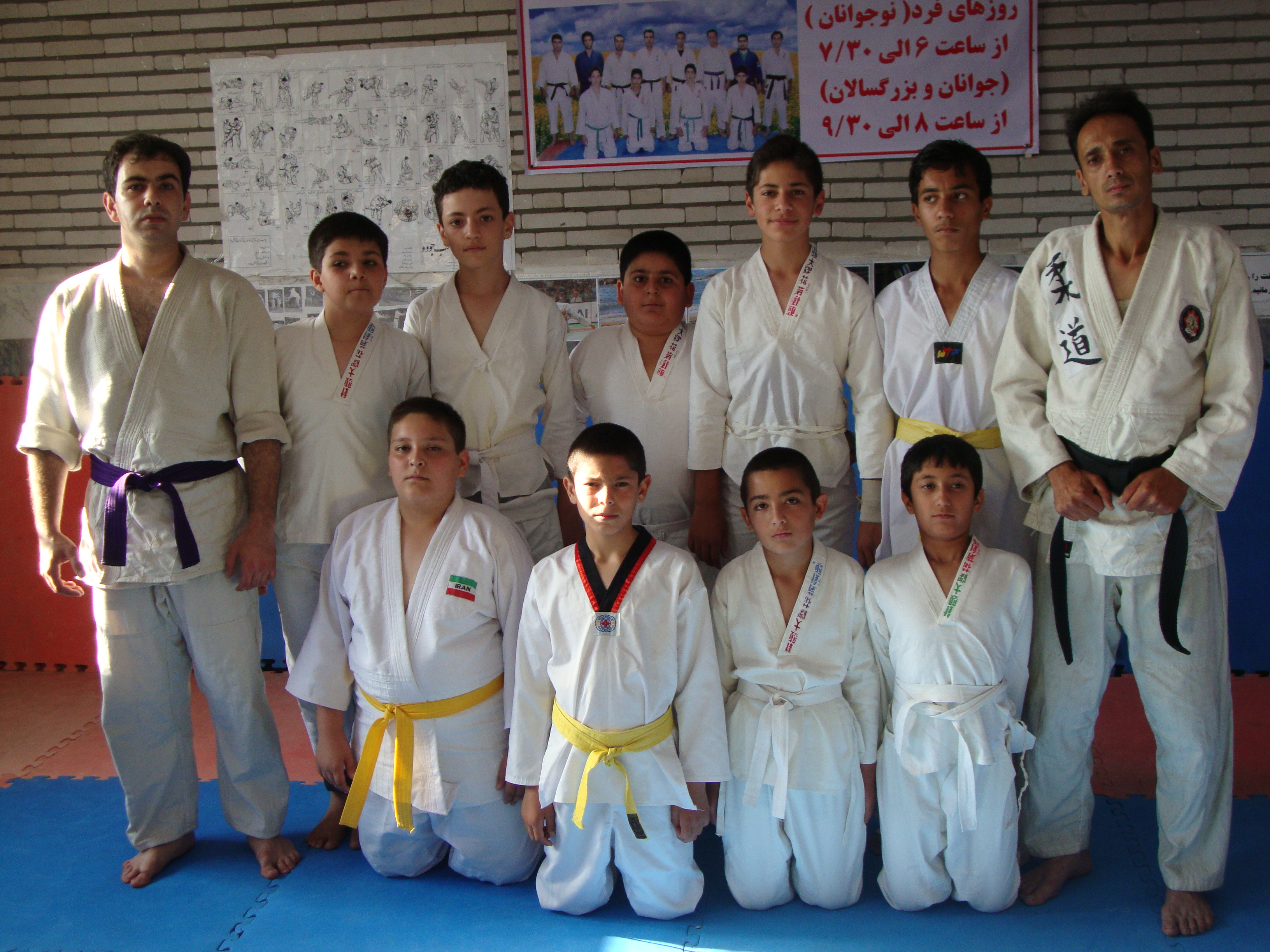 http://s3.picofile.com/file/8231307526/DSC02276.JPG
