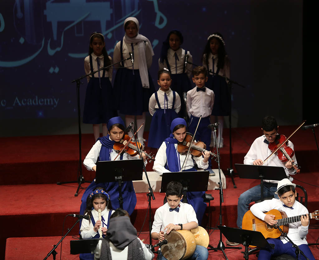 Ø¢ÙÙÚ¯Ø³Ø§Ø²Û Ø¨Ø§ کاÙ
Ù¾ÛÙØªØ±