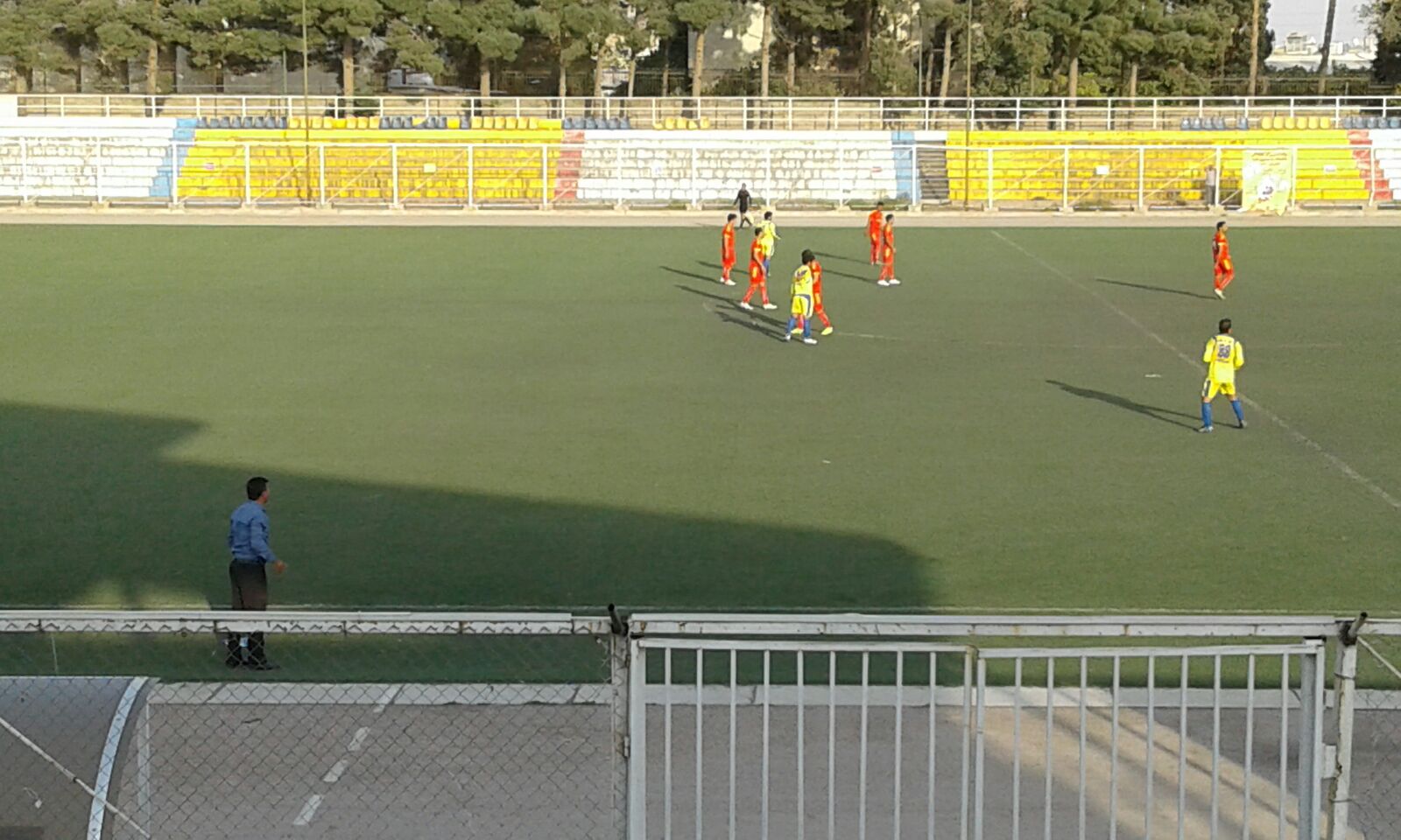 http://s3.picofile.com/file/8216417150/IMG_20151009_WA0182.jpg